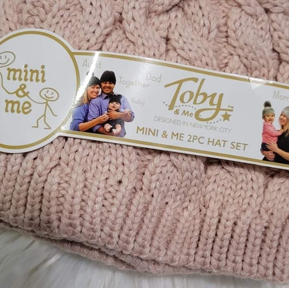 2pc Hat Set from Toby & Me New with Tags one size fits most 1 adult size knit be - Picture 3 of 4